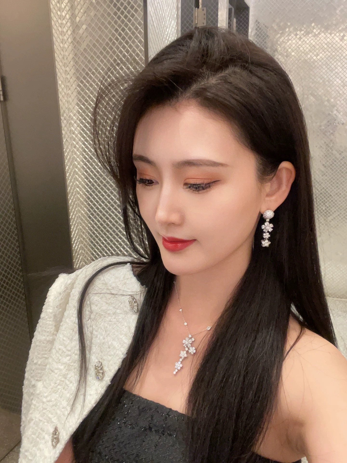 18K Folie Des Pr̩s Earrings