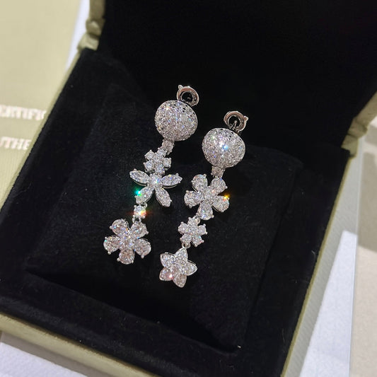 18K Folie Des Pr̩s Earrings