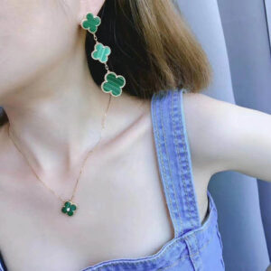 Click to view full screen 18K Vintage Alhambra Five Motifs Chalcedony Clover Bracelet photo review