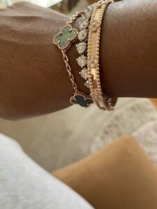 Click to view full screen 18K Vintage Alhambra Five Motifs Pink Opal Bracelet photo review