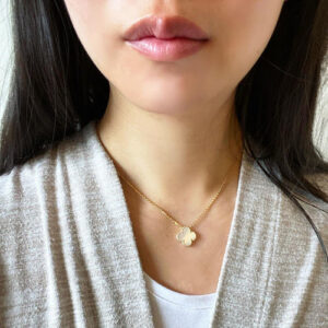 Click to view full screen 18K Vintage Alhambra Pearl 10 Motifs Necklace photo review