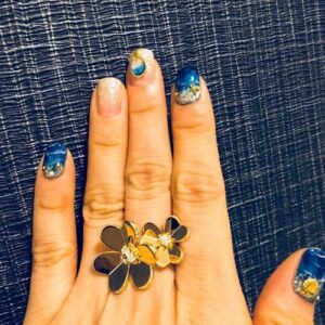 Click to view full screen 18K Frivole Between the Finger Ring photo review
