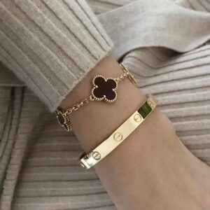 Click to view full screen 18K Frivole Emerald Bracelet photo review