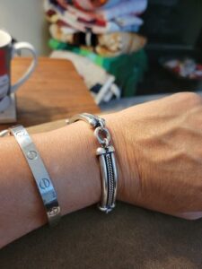 Click to view full screen 18K Frivole Emerald Bracelet photo review