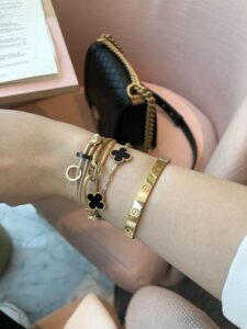 Click to view full screen 18K Frivole Emerald Bracelet photo review