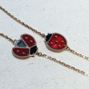 18K Lucky Spring Clover Bracelet photo review