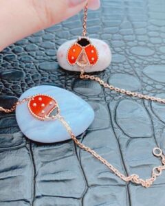 18K Lucky Spring Clover Bracelet photo review