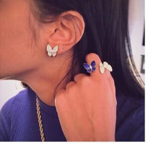 Click to view full screen 18K Two Butterfly Between the Finger Turquoise Ring photo review