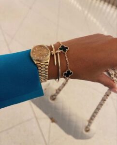 Click to view full screen 18K Vintage Alhambra Five Motifs Clover Onyx Bracelet photo review