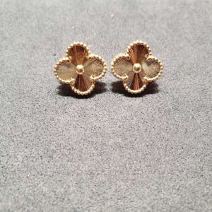 Click to view full screen 18K Vintage Alhambra Earrings photo review