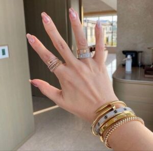 Click to view full screen 18K Rose Gold Kelly H Bracelet photo review