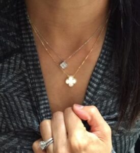 Click to view full screen 18K Sweet Alhambra Diamond Necklace photo review