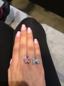 Click to view full screen 18K Two Butterfly Between the Finger Sapphire Ring photo review
