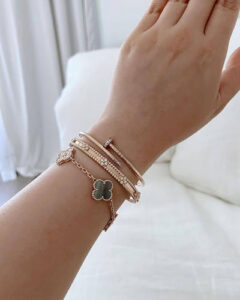 Click to view full screen 18K Vintage Alhambra Five Motifs Pink Opal Bracelet photo review
