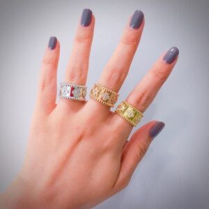Click to view full screen 18K Frivole Between the Finger Ring photo review
