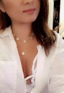 Click to view full screen 18K Vintage Alhambra Pearl 10 Motifs Necklace photo review