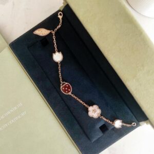 Click to view full screen 18K Lucky Spring Five Motifs Clover Bracelet photo review