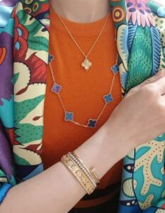 Click to view full screen 18K Rose Gold Sweet Alhambra Diamond Necklace photo review