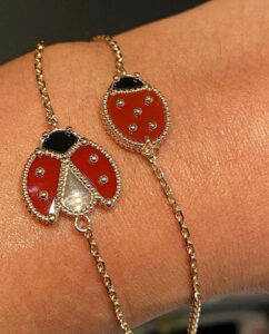 18K Lucky Spring Clover Bracelet photo review