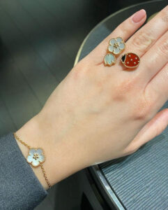 18K Lucky Spring Plum Blossom Bracelet photo review