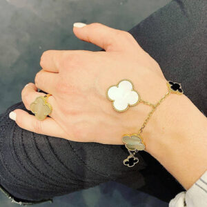 Click to view full screen 18K Vintage Alhambra Five Motifs Clover Bracelet photo review