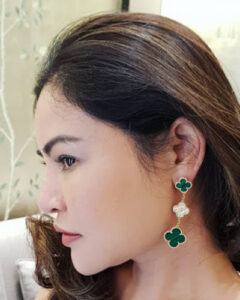 Click to view full screen 18K Magic Alhambra Three Malachite Motifs Clover Earrings photo review