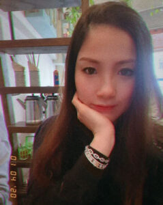 Click to view full screen 18K Perl̩e Sweet Clovers Small Bracelet photo review