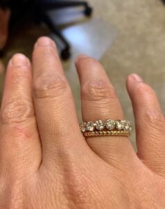 Click to view full screen 18K Cosmos Between the Finger Diamond Ring photo review