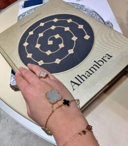Click to view full screen 18K Vintage Alhambra Five Motifs Clover Bracelet photo review