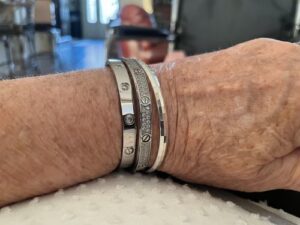 18K Love Diamond-Paved Ceramic Bracelet photo review