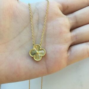 Click to view full screen 18K Vintage Alhambra Pendant Clover Necklace photo review